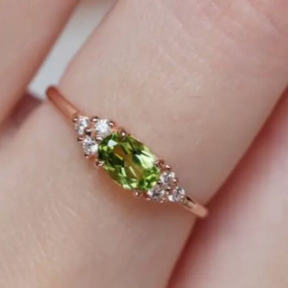 Exquisite Peridot Zircon Ring 14k Gold Plated Jewelry size 9 - Picture 1 of 9
